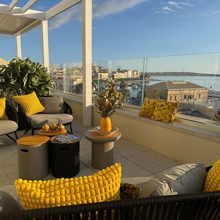 La Terrazza Sul Porto Bed & Breakfast Syracuse Exterior photo