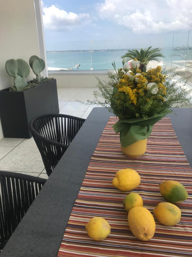 La Terrazza Sul Porto Bed & Breakfast Syracuse Exterior photo