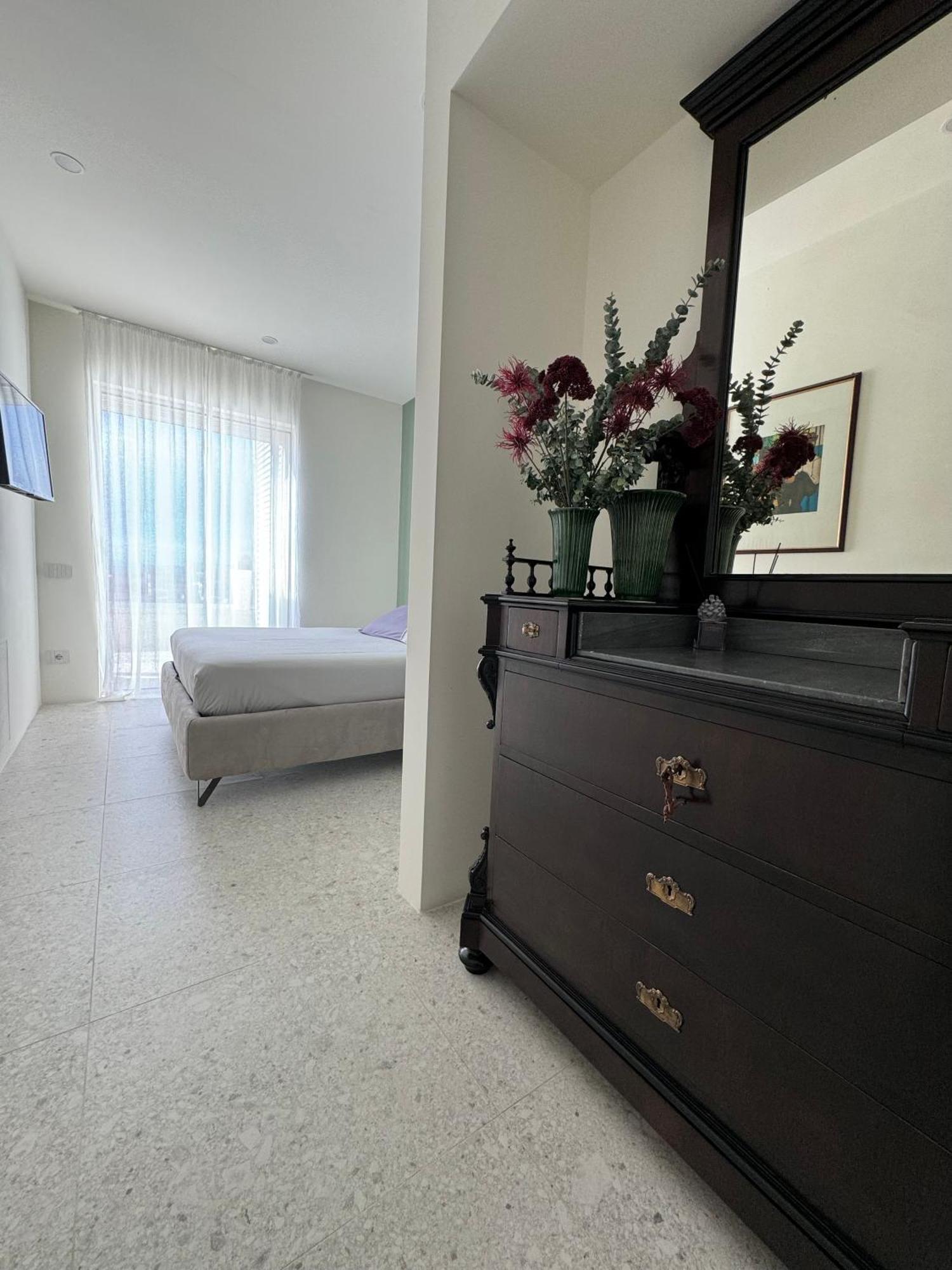 La Terrazza Sul Porto Bed & Breakfast Syracuse Exterior photo
