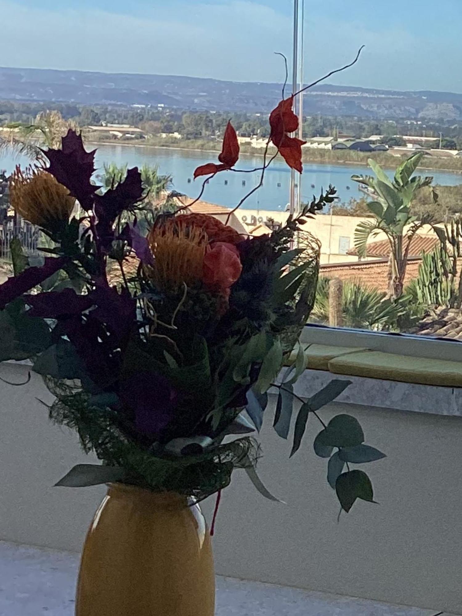 La Terrazza Sul Porto Bed & Breakfast Syracuse Exterior photo