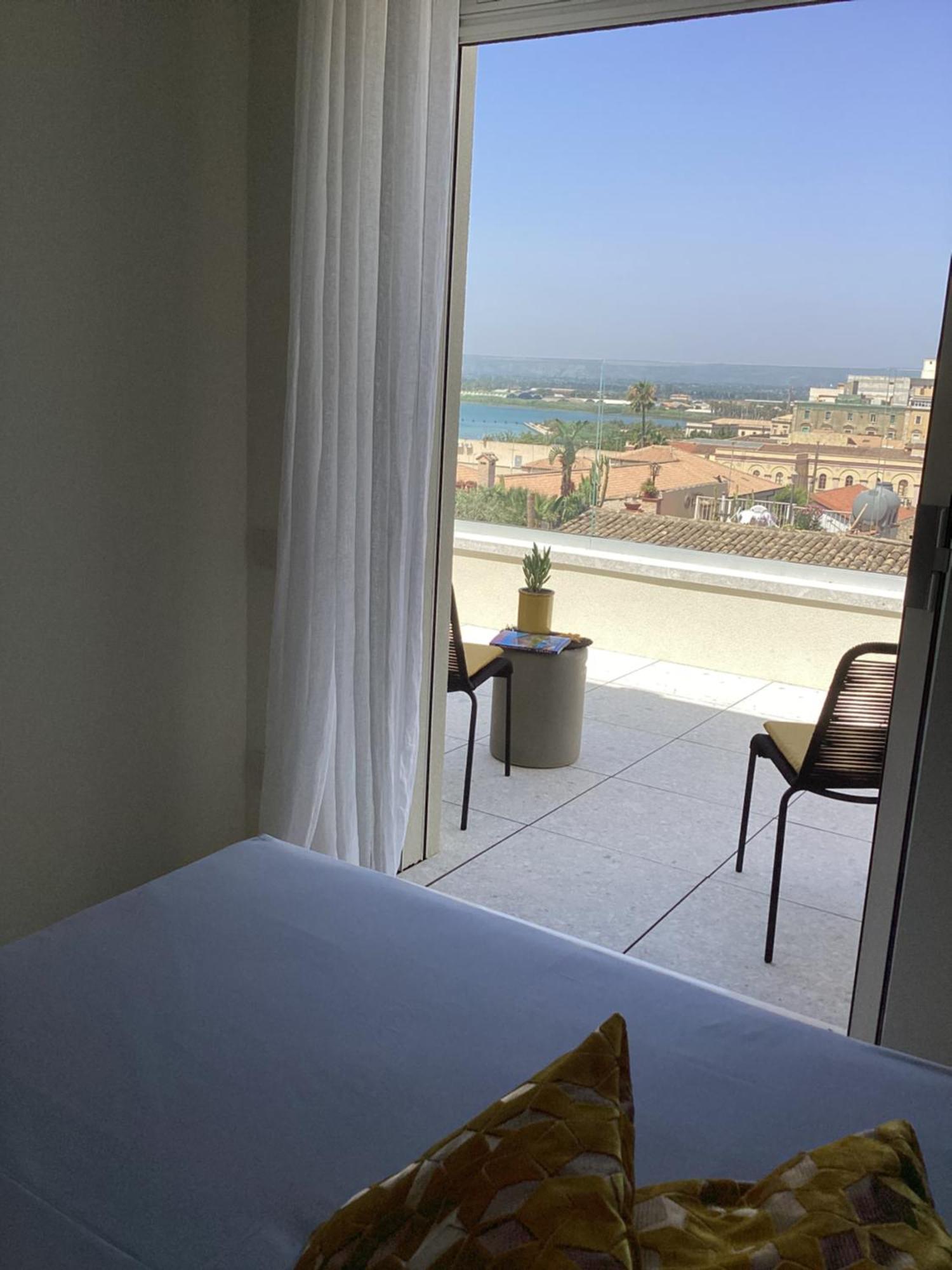 La Terrazza Sul Porto Bed & Breakfast Syracuse Exterior photo